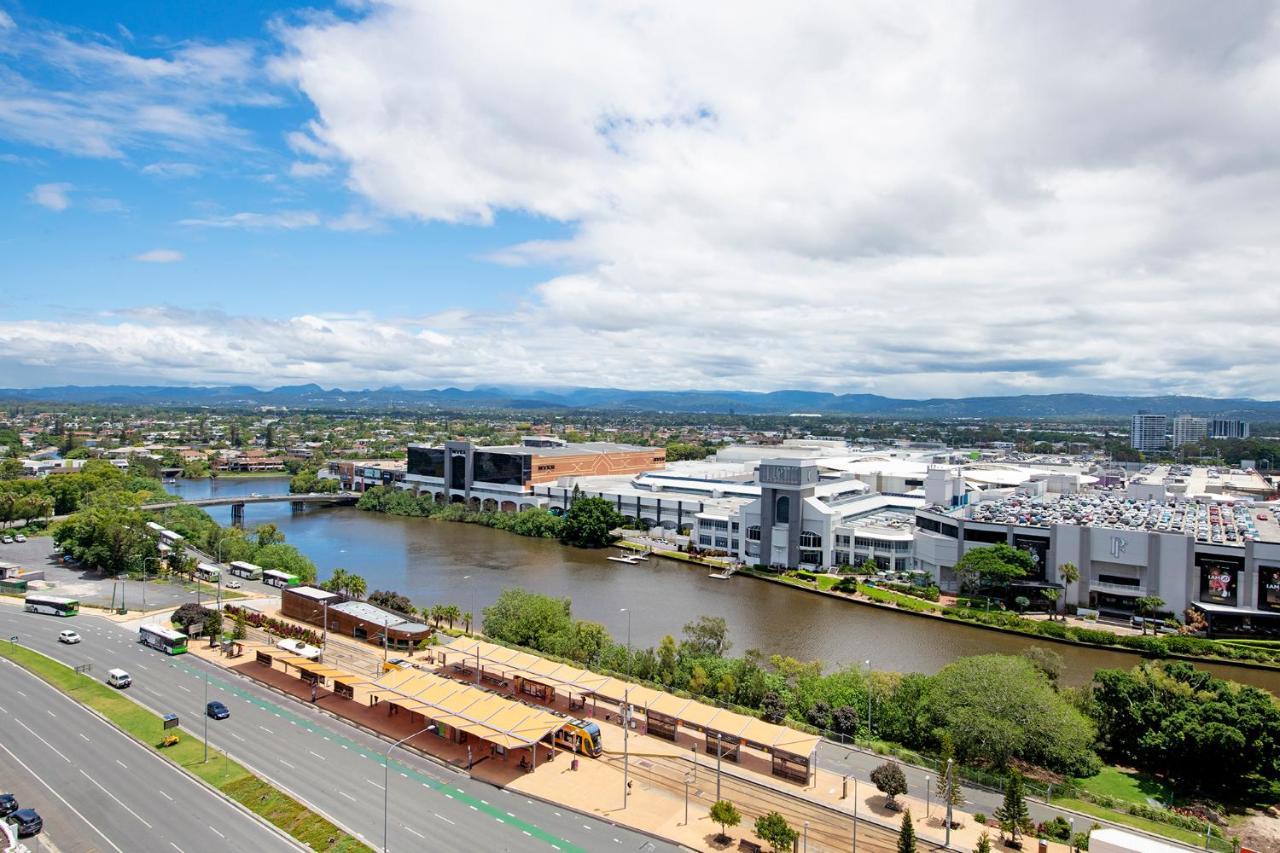 Sierra Grand Broadbeach - Self Contained & Privately Managed Apartments Gold Coast Bagian luar foto