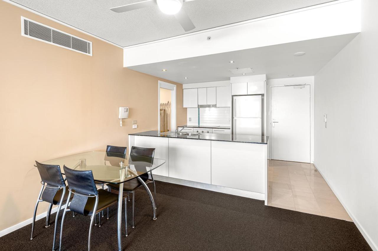 Sierra Grand Broadbeach - Self Contained & Privately Managed Apartments Gold Coast Bagian luar foto