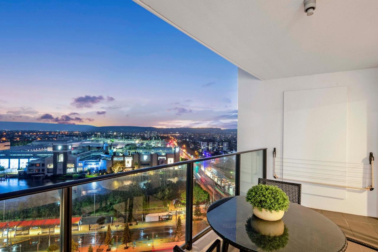 Sierra Grand Broadbeach - Self Contained & Privately Managed Apartments Gold Coast Bagian luar foto