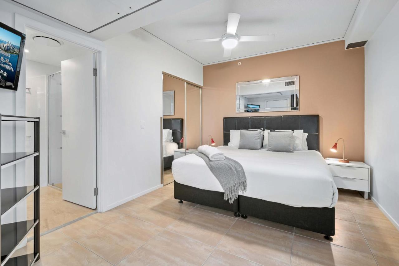 Sierra Grand Broadbeach - Self Contained & Privately Managed Apartments Gold Coast Bagian luar foto