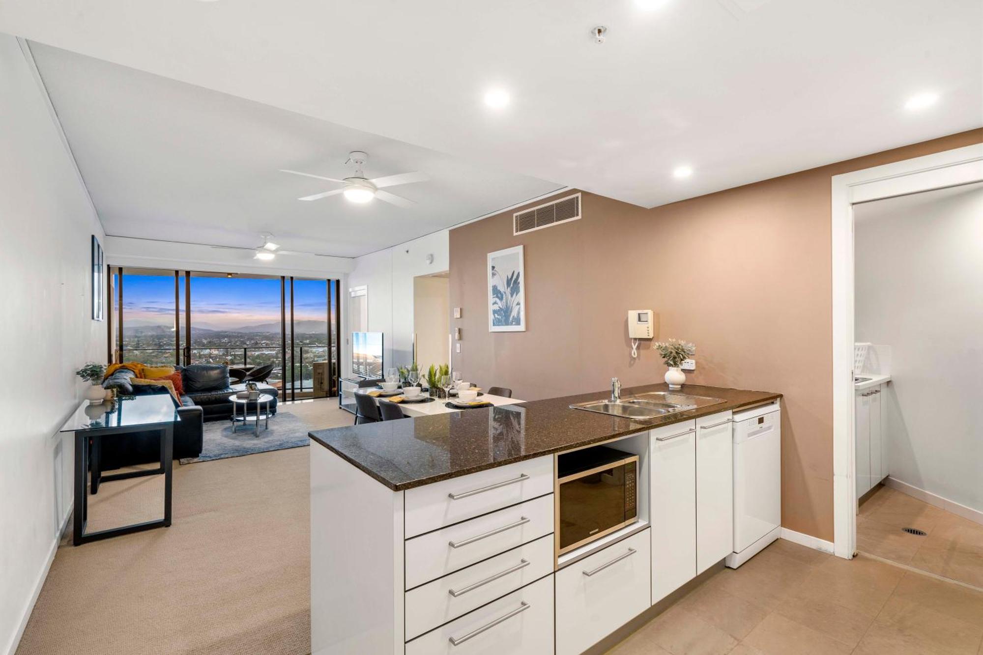 Sierra Grand Broadbeach - Self Contained & Privately Managed Apartments Gold Coast Bagian luar foto