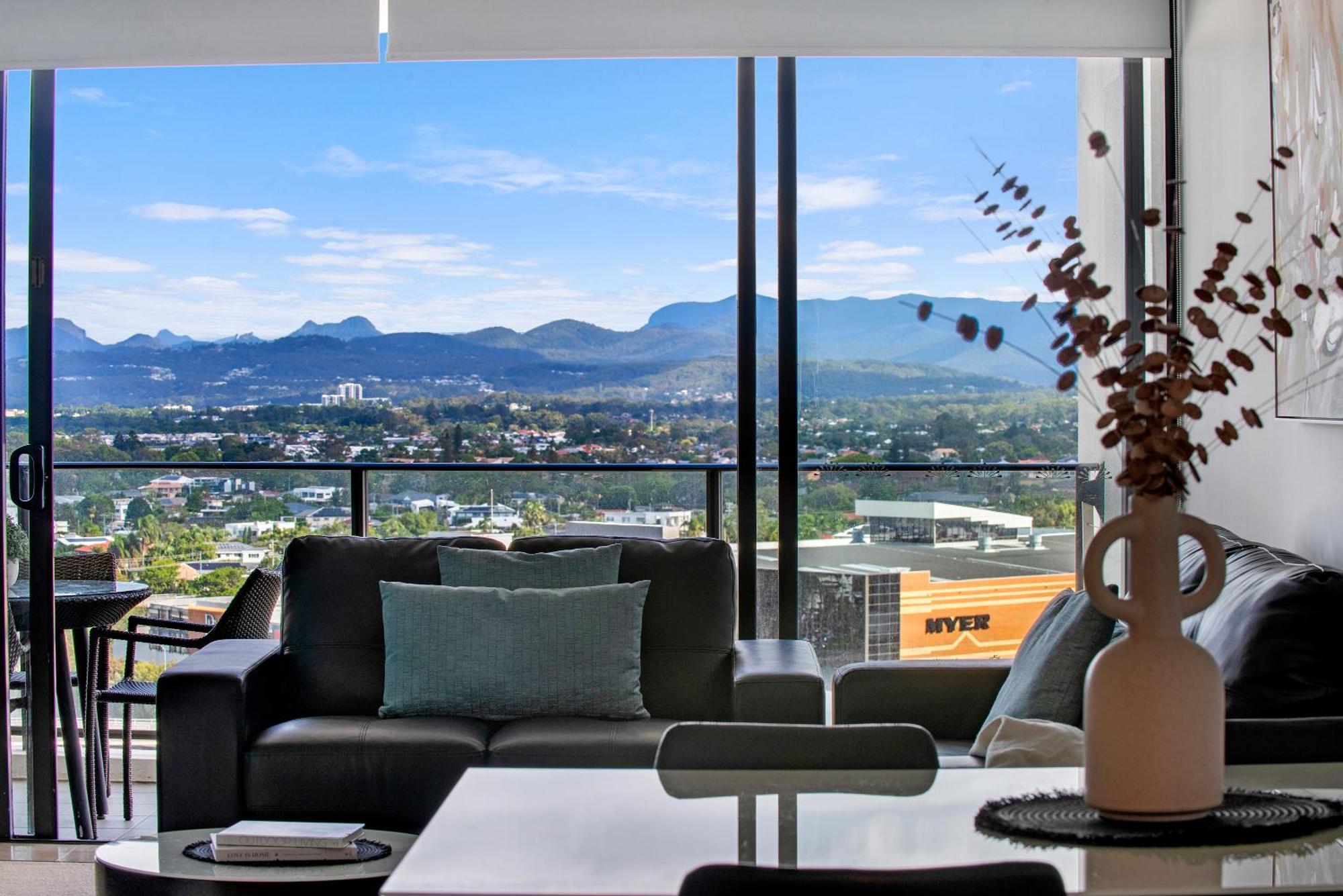 Sierra Grand Broadbeach - Self Contained & Privately Managed Apartments Gold Coast Bagian luar foto