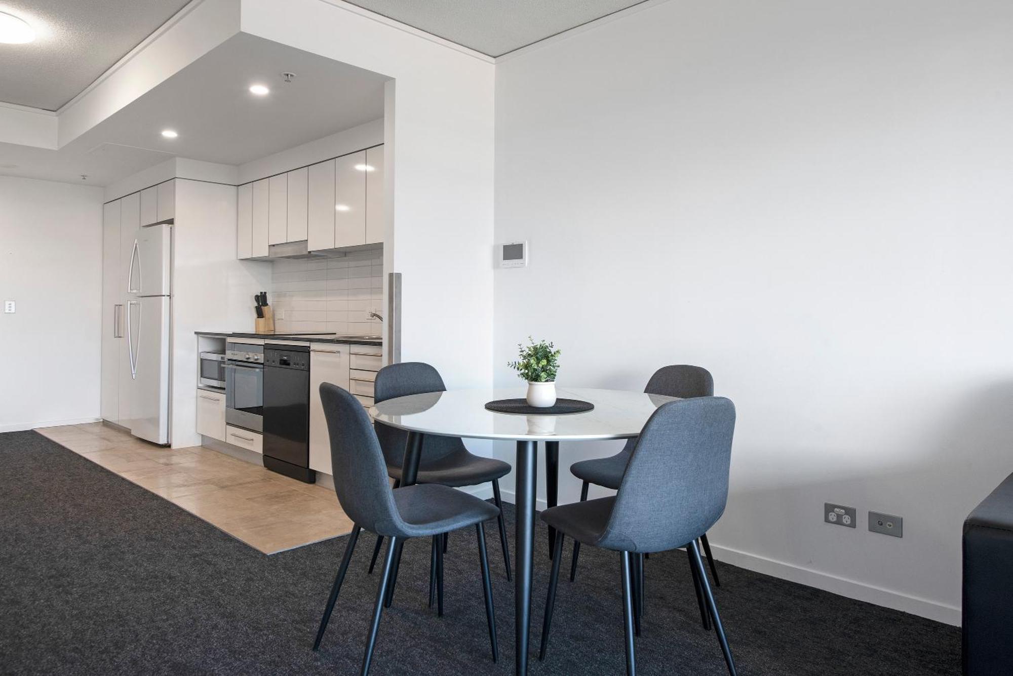 Sierra Grand Broadbeach - Self Contained & Privately Managed Apartments Gold Coast Bagian luar foto
